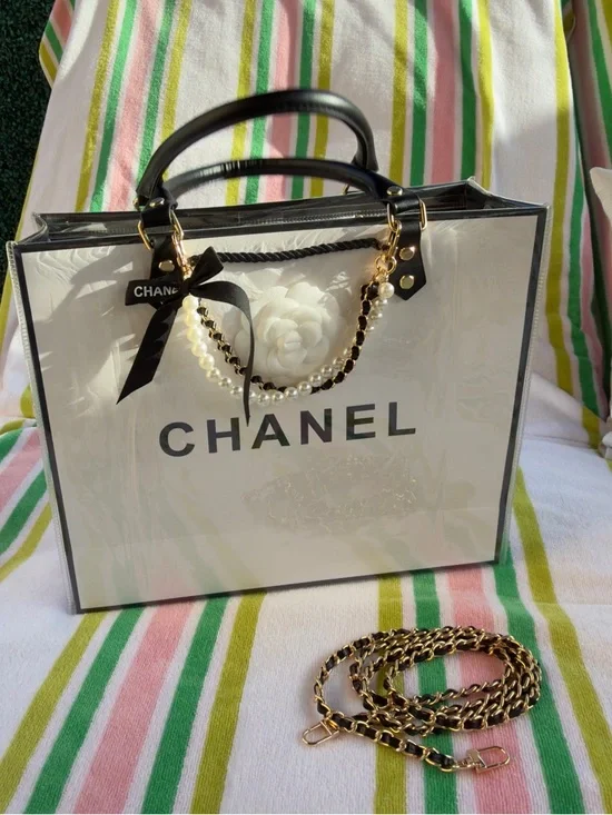 CHANEL Shopping Gift Bag Tote Pearl Camellia Charms Crossbody Shoulder Chain - Picture 7 of 7